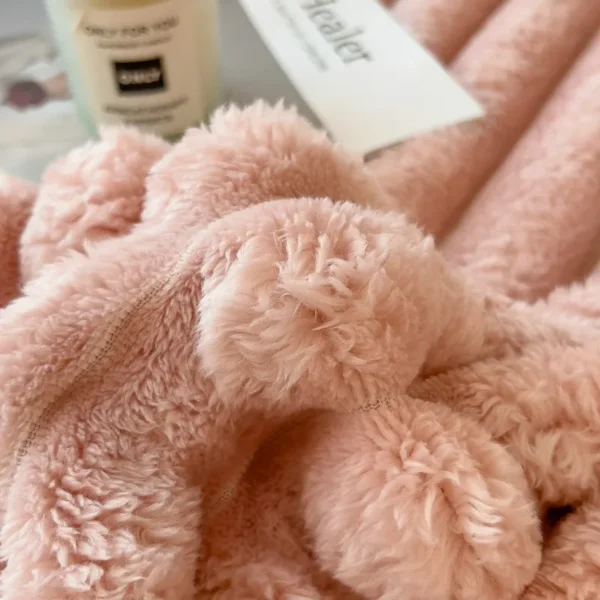 Multi Functional Striped Blanket For Warmth And Comfort - Image 2